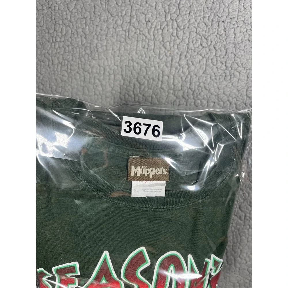 VTG The Muppets Animal Shirt‎ Mens XL Green Christmas Season's Beatings Graphic